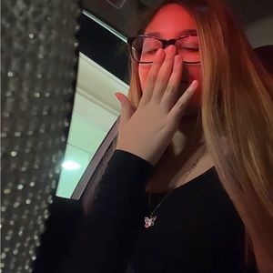 Meet your Posher, Anissa